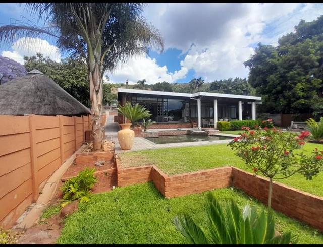 4 BEDROOM HOUSE FOR SALE IN SINOVILLE